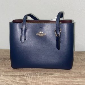 NWT Coach Tote Purse 👛